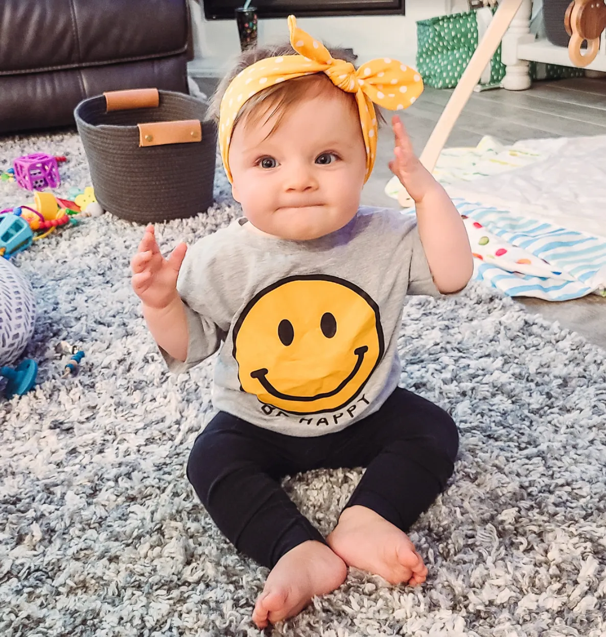 BE HAPPY - YELLOW   BLACK SMILEY FACE - Short Sleeve Child Shirt