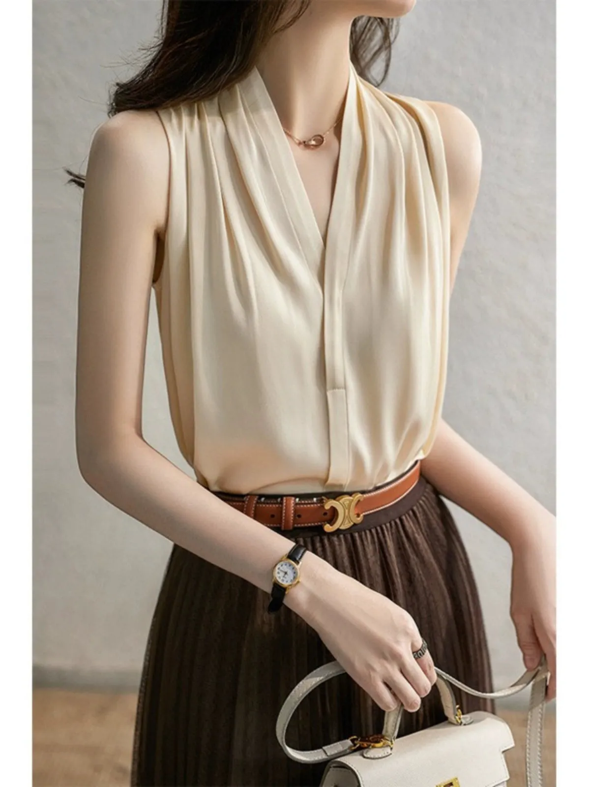 French Elegance Halter Silk Camisole Female Suit Inner Wear Loose Drooping V Neck Sleeveless Shirt