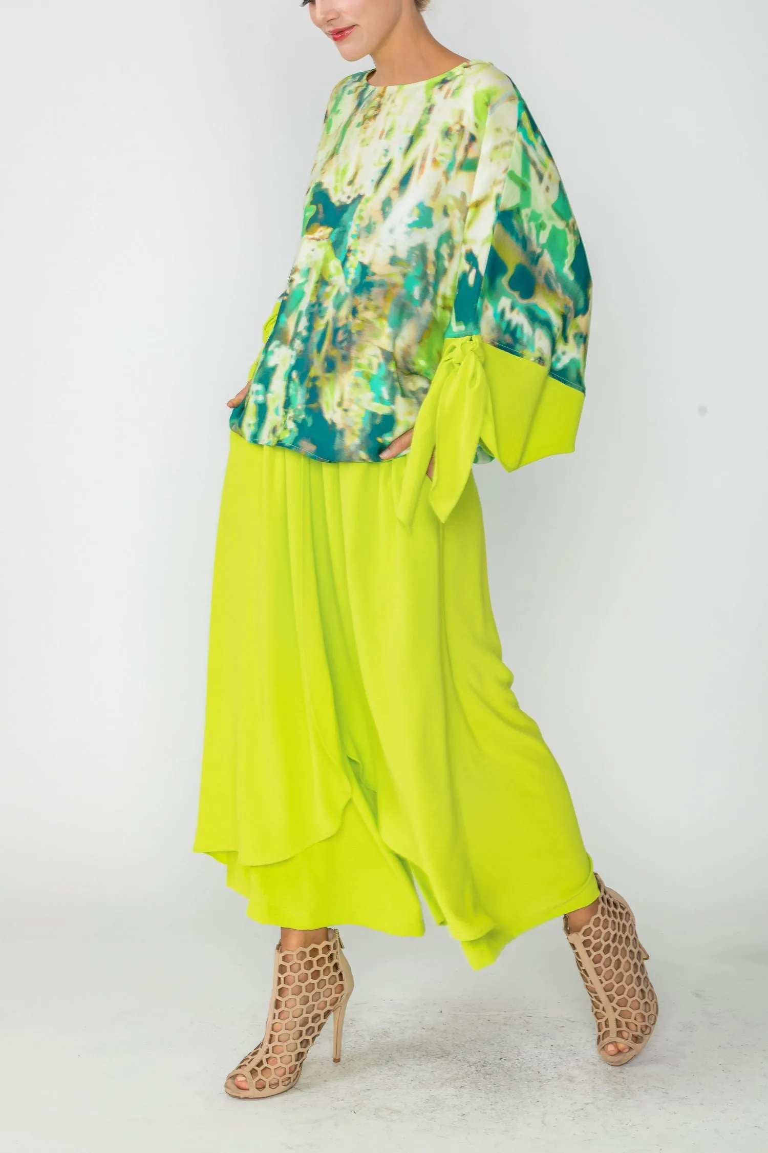 Green Poncho Top W/ Tie Sleeves